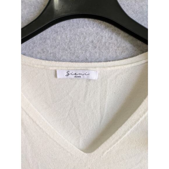 Sioni Milano Blouse‎ Womens Size L Ruffled Sheer Sleeve V-Neck Pullover Cream - Picture 3 of 8